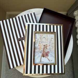 *NWT* Henri bendel Brown/White Striped Frame with Silver Trim, Collector’s Item!